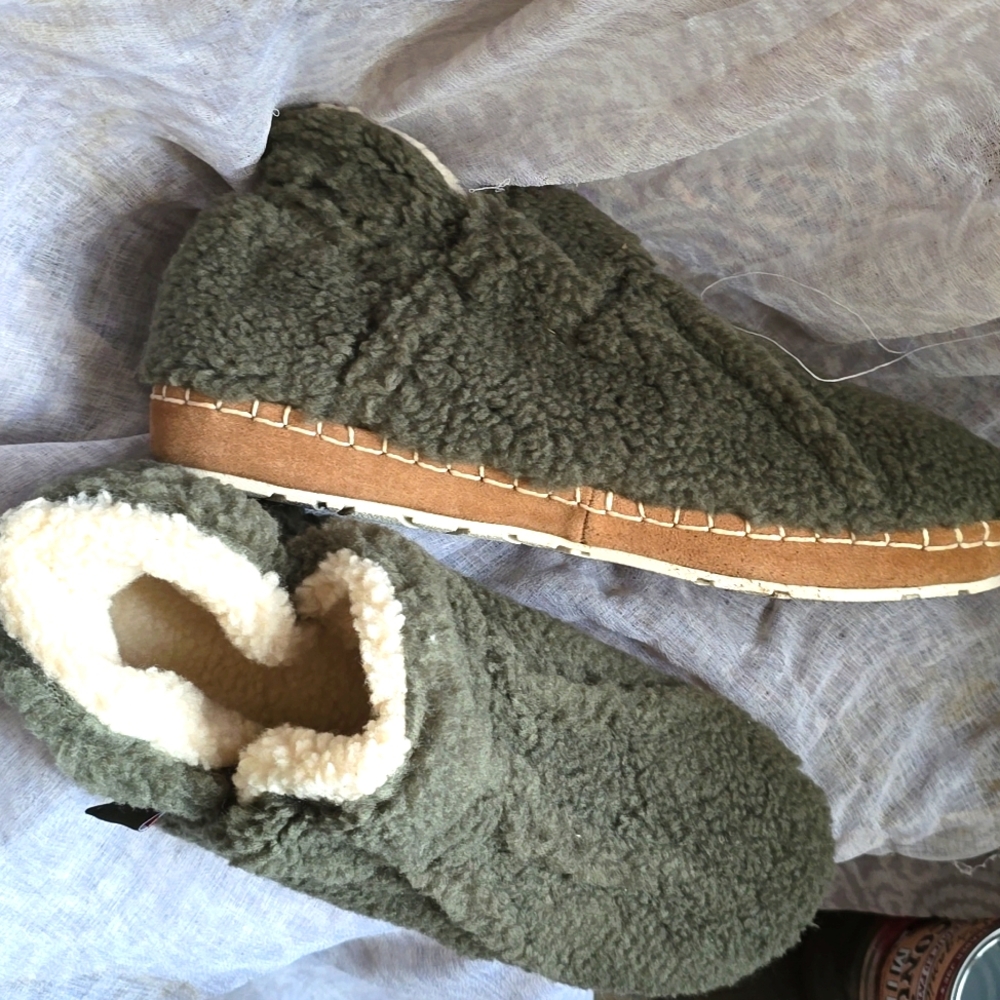 NEW L.L. Bean Women's Cozy Slipper Booties Pile Fleece Kelp Green size 8 - Picture 2 of 7